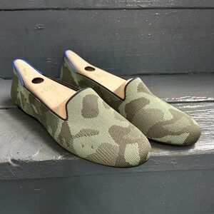 ROTHYS “the loafer” in Camo Green. -Retired